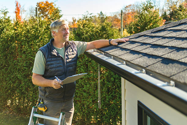 Professional Roof Leak Repair technician working in Oak Park, CA